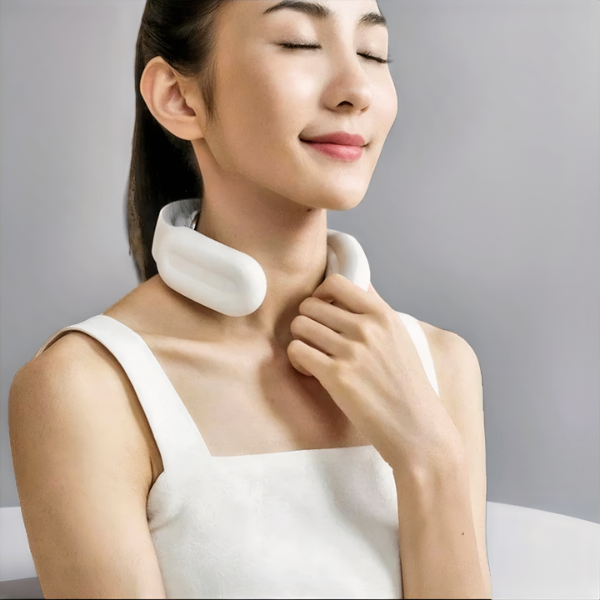 White Neck & Shoulder Massager | Kiicity.com